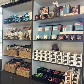 Winans Chocolates + Coffees - Inside - Coffee & Tea Near Me - Beavercreek, Ohio Winans Chocolates + Coffees - Inside - Coffee & Tea Near Me - Beavercreek, Ohio