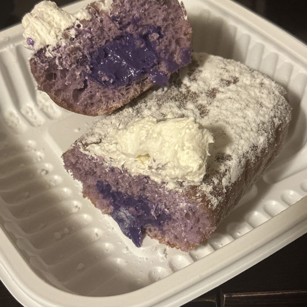 Zippy's Makiki - Ube Long John - Diners Near Me - Honolulu, Hawaii Zippy's Makiki - Ube Long John - Diners Near Me - Honolulu, Hawaii