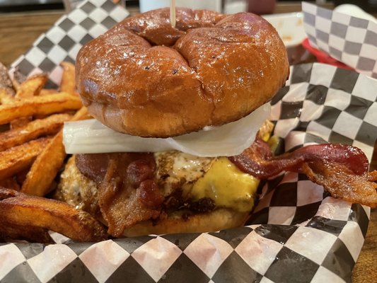 Bard's Burgers & Chili by null
