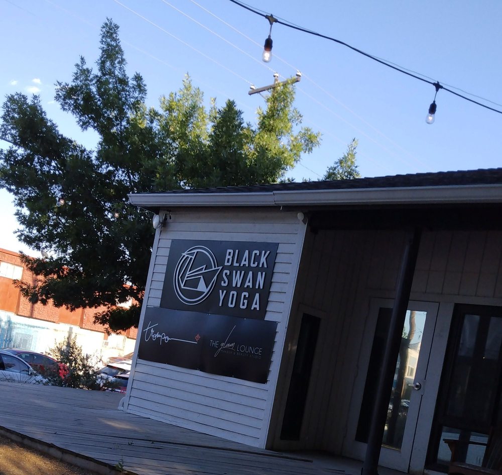 Social spots from Black Swan Yoga - Bishop