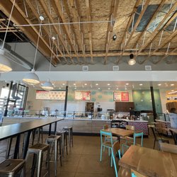 MOD Pizza - The pizza counter