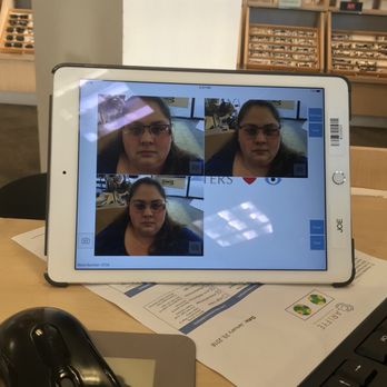 LensCrafters - Looking at different styles side by side - Eyewear & Opticians Near Me - Jacksonville, Florida LensCrafters - Looking at different styles side by side - Eyewear & Opticians Near Me - Jacksonville, Florida
