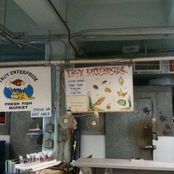 Troy Enterprise - They're clean the fish for you. - Seafood Markets Near Me - Honolulu, Hawaii