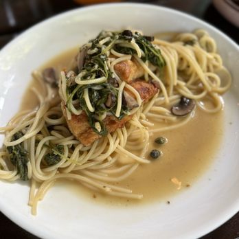 The Burrow - Chicken piccata - Salad Near Me - Healdsburg, California