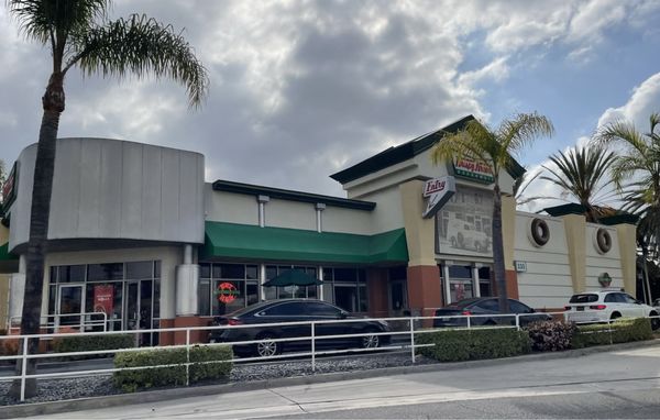 Krispy Kreme by null