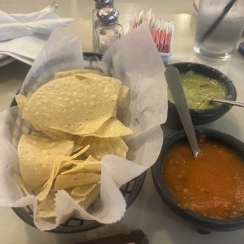 Teotihuacan Mexican Restaurant - Chips and salsa set up - Mexican Near Me - Houston, Texas Teotihuacan Mexican Restaurant - Chips and salsa set up - Mexican Near Me - Houston, Texas