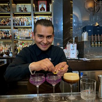Rundle Bar - Allen. Great Service...!!!!! - Lounges Near Me - Banff, Alberta Rundle Bar - Allen. Great Service...!!!!! - Lounges Near Me - Banff, Alberta