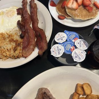 Early Bird Eatery - Breakfast & Brunch Near Me - Englewood, Colorado Early Bird Eatery - Breakfast & Brunch Near Me - Englewood, Colorado
