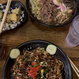 Beef bulgogi ramen and stir fry ramen Beef bulgogi ramen and stir fry ramen
