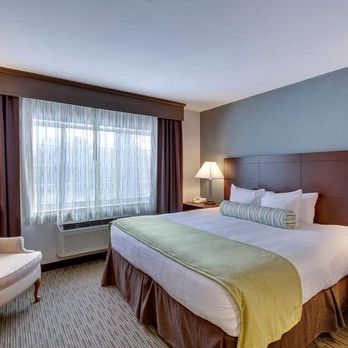 Best Western Plus The Inn at Hampton - Executive Suite Guest Room with One King Bed - Hotels Near Me - Hampton, New Hampshire Best Western Plus The Inn at Hampton - Executive Suite Guest Room with One King Bed - Hotels Near Me - Hampton, New Hampshire