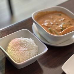 Lotus - Panang curry chicken with rice (lunch special)