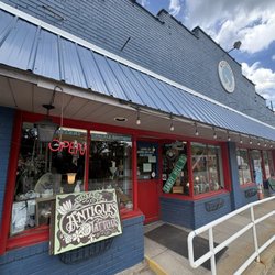 Riverview Antique N Marketplace