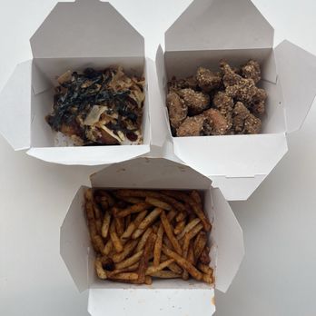 Hyper Tea - Snacks: popcorn chicken, chili fries, and takoyaki - Bubble Tea Near Me - Elk Grove, California
