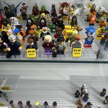 Bricks & Minifigs North San Diego - Toy Stores Near Me - San Diego, California