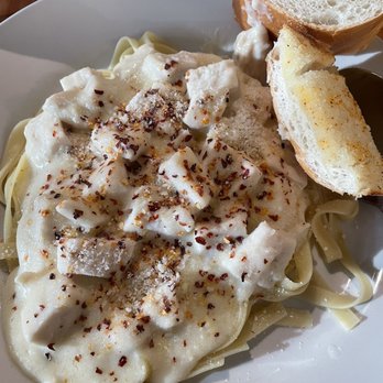 Lombardi's - Chicken Alfredo - Italian Near Me - Cambria, California Lombardi's - Chicken Alfredo - Italian Near Me - Cambria, California