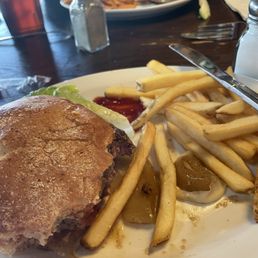 As you can see, I couldn't  wait  to take a big bite out my burger!
