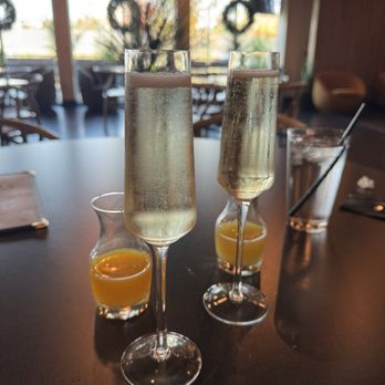Birdies - Mimosas - Sports Bars Near Me - West Sacramento, California Birdies - Mimosas - Sports Bars Near Me - West Sacramento, California