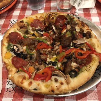 Bill's Pizza - Pizza Near Me - Prescott, Arizona