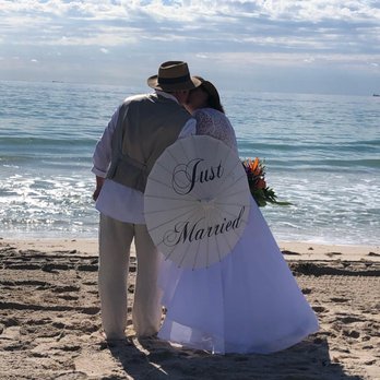 Mermaid Beach Weddings - Wedding Planning Near Me