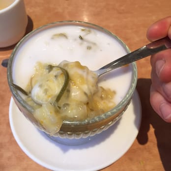 Dong Tam - Le dessert du jour : potiron, taro, billes de tapioca et lait de coco (servi chaud) - Vietnamese Near Me - Paris, 75 Dong Tam - Le dessert du jour : potiron, taro, billes de tapioca et lait de coco (servi chaud) - Vietnamese Near Me - Paris, 75