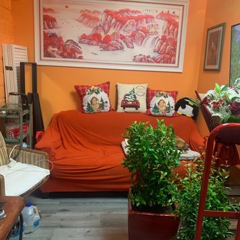 Good Hands Massage - Front waiting room. - Reflexology Near Me - Citrus Heights, California Good Hands Massage - Front waiting room. - Reflexology Near Me - Citrus Heights, California