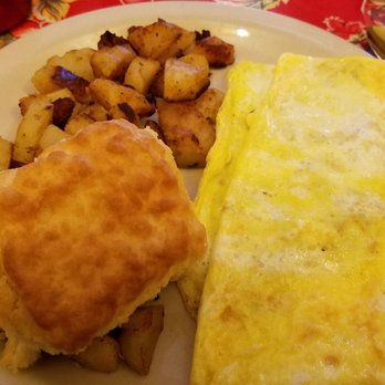 West Street Diner - Bacon and cheese omelet with potatoes and biscuit. - American Near Me - Germantown, Tennessee West Street Diner - Bacon and cheese omelet with potatoes and biscuit. - American Near Me - Germantown, Tennessee