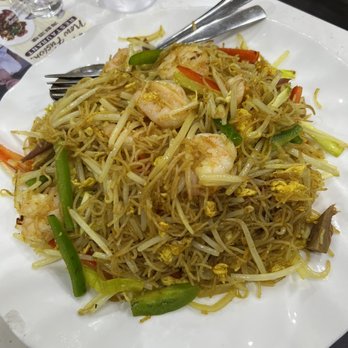 New Fusion - Noodles with Shrimp and Curry - Asian Fusion Near Me - Arcadia, California