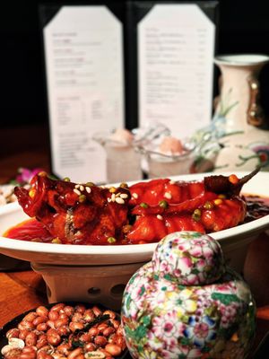 Yum Cha Chinese Kitchen & Bar 姑苏里 by null