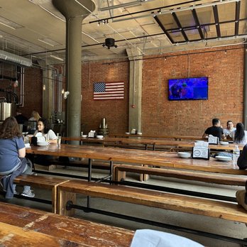 Masthead Brewing - Inside - Breweries Near Me - Cleveland, Ohio