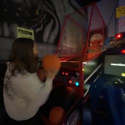 Laser Planet Plus - Hoop dreams