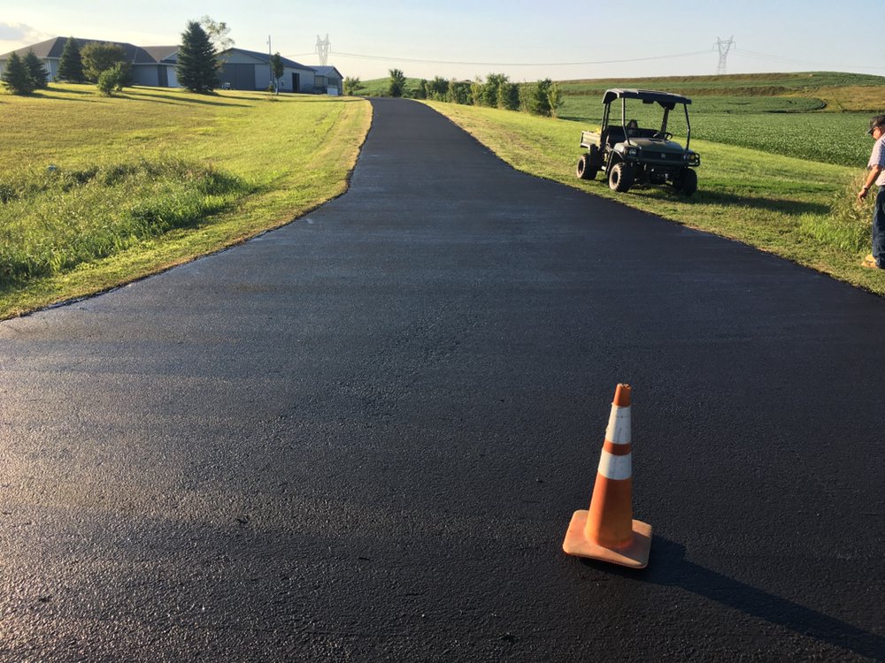 GENERATIONS PAVING Updated June 2024 24 Photos Cedar Rapids, Iowa