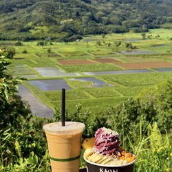The Spot North Shore - Signature bowl & Kauai Thai Latte
