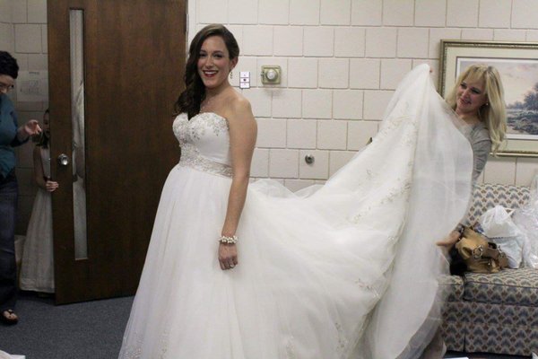 Veronika's Secrets Bridal Alterations