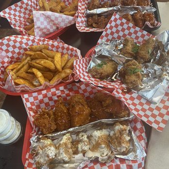 Wayne's Wings - Buffalo Ranch, the Jacob, Buffalo and TX Honey Bee - Chicken Wings Near Me - San Antonio, Texas Wayne's Wings - Buffalo Ranch, the Jacob, Buffalo and TX Honey Bee - Chicken Wings Near Me - San Antonio, Texas