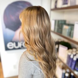 Level Posh Salon