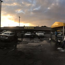Las Villas Car Wash