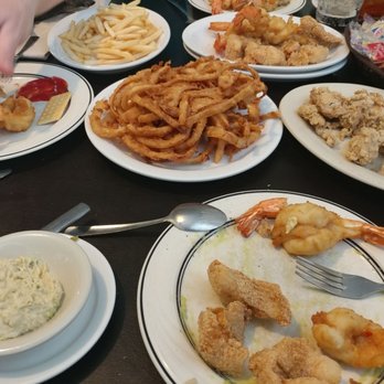King’s Inn - King's Inn fried shrimp, oysters, and catfish. - Seafood Near Me - Riviera, Texas King’s Inn - King's Inn fried shrimp, oysters, and catfish. - Seafood Near Me - Riviera, Texas