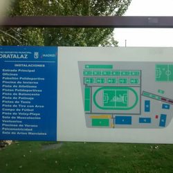 Polideportivo Municipal Moratalaz Piscina Municipal