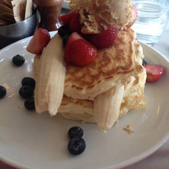Five Leaves - Most filling and scrumptious pancakes I've ever had! - New American Near Me - Brooklyn, New York