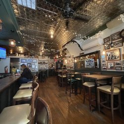 The Five Lamps - Interior