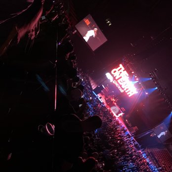 Moda Center - Boo bomb - Stadiums & Arenas Near Me - Portland, Oregon
