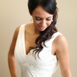 Salon Glow - Hair and make up by April