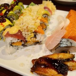 Nagomi - Dragon roll, tiger roll (left to right) Eel, mackerel, red snapper, white tuna, salmon, bottom to top