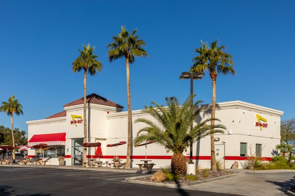 In-N-Out Burger by null