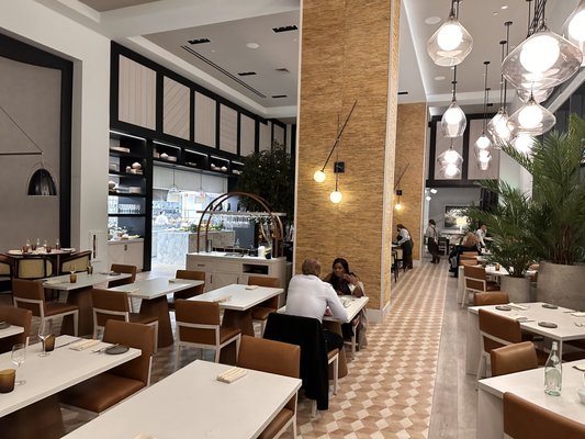 Mimo Restaurant and Bar by null