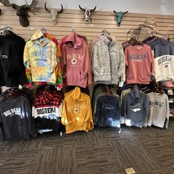 Brown Bear Gift Shop - Sweater selection