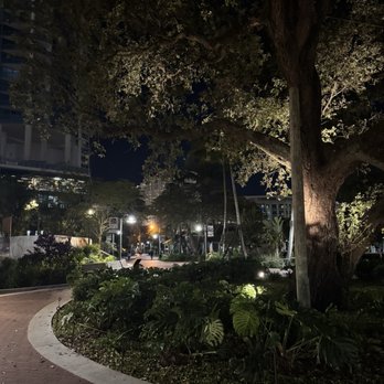 Huizenga Park - Parks Near Me - Fort Lauderdale, Florida