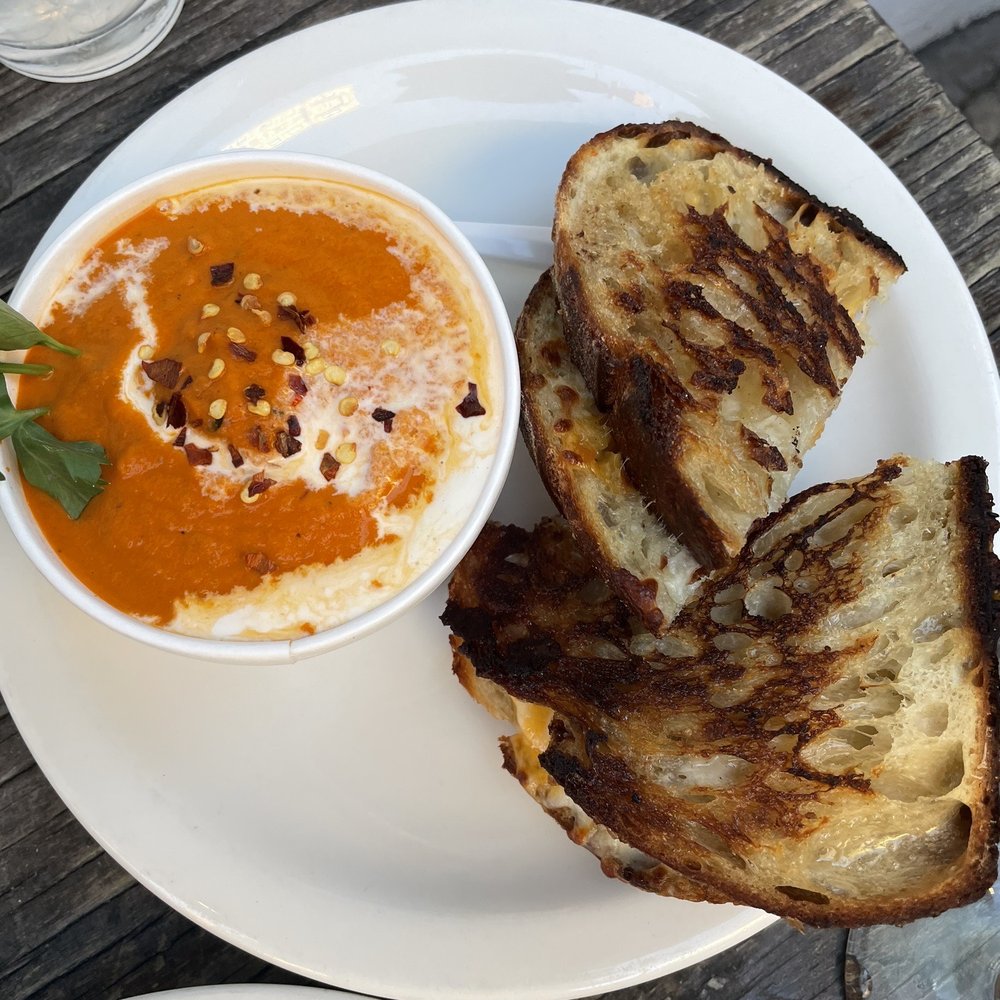 Maiden Lane - Grilled cheese with bacon and tomato soup - Seafood Near Me - New York, New York Maiden Lane - Grilled cheese with bacon and tomato soup - Seafood Near Me - New York, New York