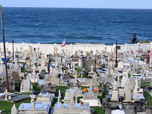 Cementerio Santa María Magdalena de Pazzis by null
