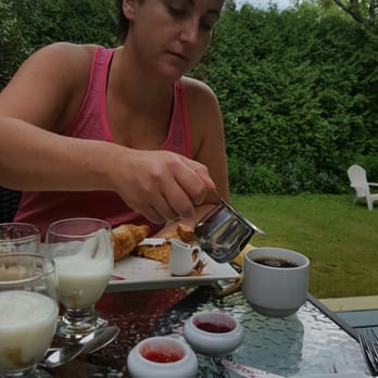 Belle Victorienne (La) - Great little breakfast in the garden. Jams, croissants, bread, cheese,yoghurt, cold meat and fruit...tea and coffee. Tasty - Hotels Near Me - Magog, Quebec Belle Victorienne (La) - Great little breakfast in the garden. Jams, croissants, bread, cheese,yoghurt, cold meat and fruit...tea and coffee. Tasty - Hotels Near Me - Magog, Quebec